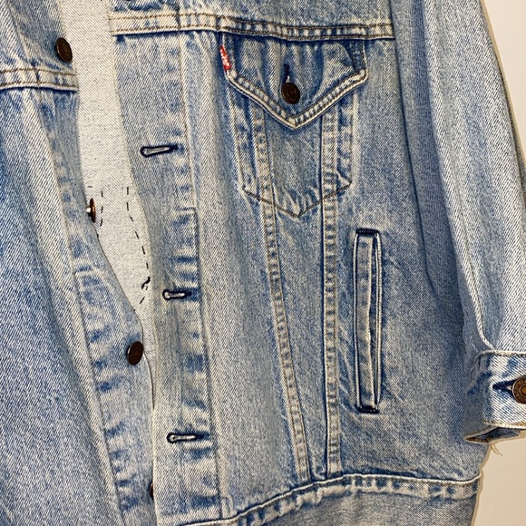 Authentic Vintage Levi’s Denim Jacket - Picture 11 of 16
